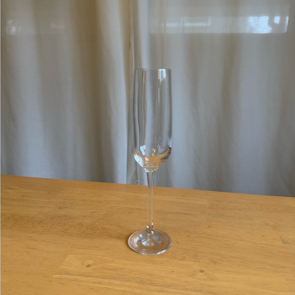 Gray Crystal Drinkware Set for Dining